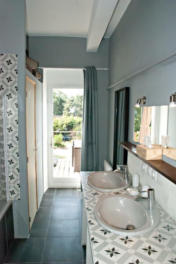 Gite De Mougeres Caux Bagian luar foto